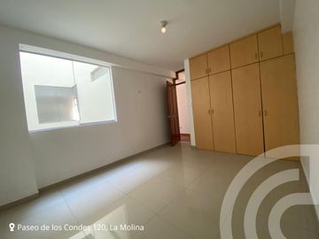 Venta de lindo departamento con vista a parque