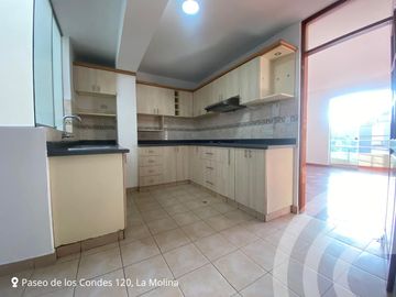 Venta de lindo departamento con vista a parque