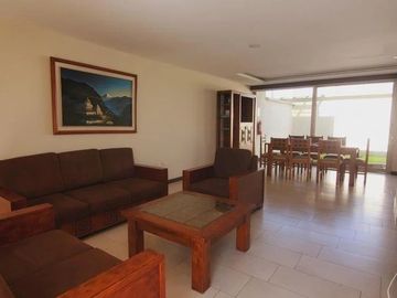 CASA EN VENTA – MIRASIERRA, VALLE DE LOS CHILLOS