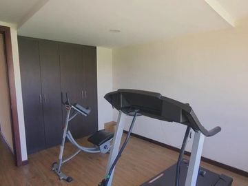 CASA EN VENTA – MIRASIERRA, VALLE DE LOS CHILLOS