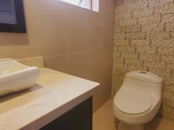 CASA EN VENTA – MIRASIERRA, VALLE DE LOS CHILLOS
