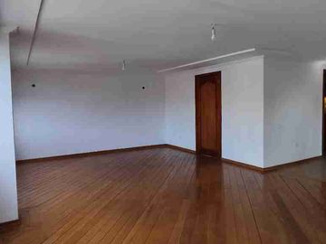 Vendo o rento duplex 3 D, con terraza amplia y 2 Parqueaderos