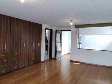 Vendo o rento duplex 3 D, con terraza amplia y 2 Parqueaderos