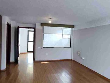 Vendo o rento duplex 3 D, con terraza amplia y 2 Parqueaderos