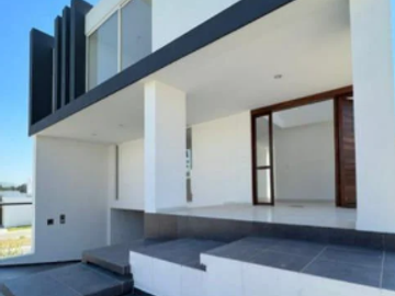 Casa en Venta en Los Robles, Zapopan con Excelente Precio.