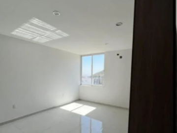 Casa en Venta en Los Robles, Zapopan con Excelente Precio.