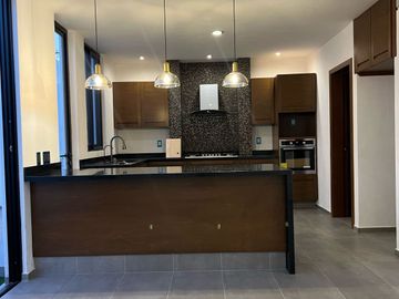 Casa Nueva en Valle Imperial, Zapopan Excelente Precio