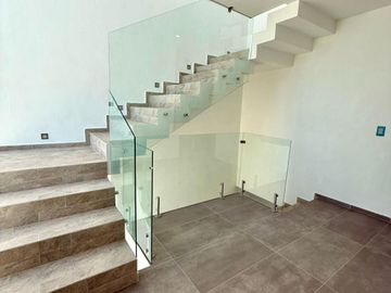 Casa Nueva en Valle Imperial, Zapopan Excelente Precio
