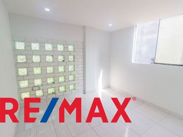 SE VENDE MINI DEPARTAMENTO EN SAN JUAN DE MIRAFLORES CERCA A LA AVENIDA SAN JUAN EN CUARTO PISO
