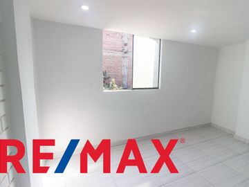 SE VENDE MINI DEPARTAMENTO EN SAN JUAN DE MIRAFLORES CERCA A LA AVENIDA SAN JUAN EN CUARTO PISO