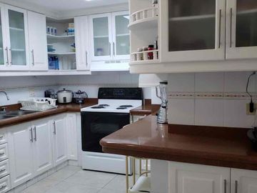 Venta de departamento en Salinas, Ecuador.