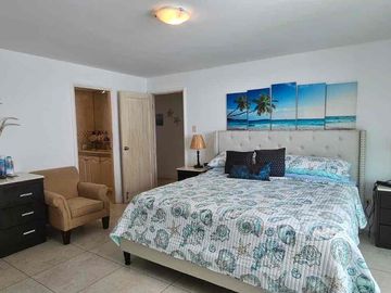 Venta de departamento en Salinas, Ecuador.