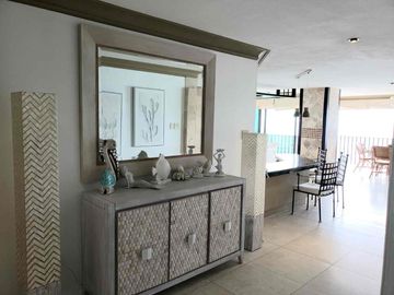 Venta de departamento en Salinas, Ecuador.
