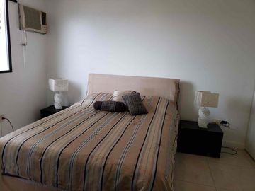 Venta de departamento en Salinas, Ecuador.