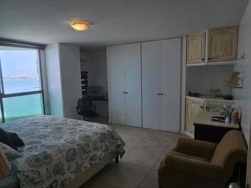 Venta de departamento en Salinas, Ecuador.