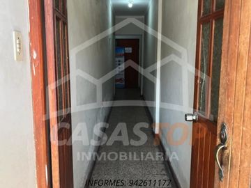 Vendo Casa Comercial en plena Av. 2 de mayo, frente a los bomberos y Municipio de Tacna.