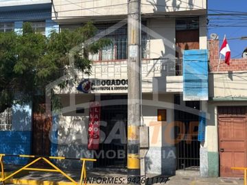Vendo Casa Comercial en plena Av. 2 de mayo, frente a los bomberos y Municipio de Tacna.