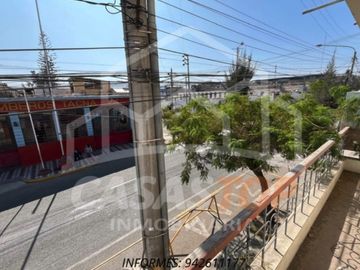 Vendo Casa Comercial en plena Av. 2 de mayo, frente a los bomberos y Municipio de Tacna.