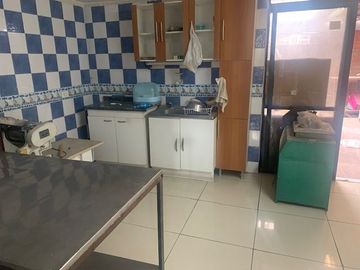 Vendo Casa en Primera Linea Comercial