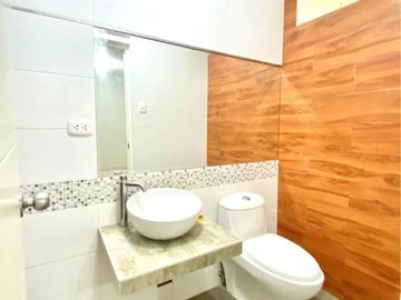 AMPLIA CASA EN VENTA - URB. MIRAFLORES COUNTRY CLUB -PIURA