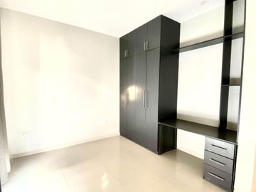 AMPLIA CASA EN VENTA - URB. MIRAFLORES COUNTRY CLUB -PIURA