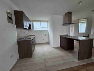 VENDO CASA A ESTRENAR EN SAN JUAN DE CUMBAYA
