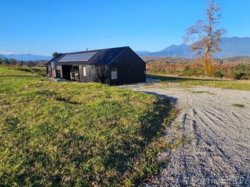 Espectacular Casa Nordhaus con Vista al Lago Panguipulli y Volcán Villarrica