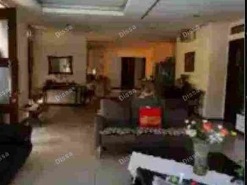 RUMAH ASRI TERAWAT + KOLAM RENANG  SIAP HUNI DI BINTARO JAKARTA SELATAN