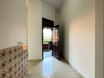 Rumah Dijual SIAP HUNI Jakarta Timur Area Pulo Gadung Dekat Tol Rawamangun UNJ Jaktim [AR116]