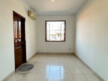 Rumah Dijual SIAP HUNI Jakarta Timur Area Pulo Gadung Dekat Tol Rawamangun UNJ Jaktim [AR116]