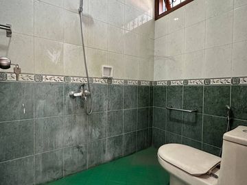 Rumah Dijual SIAP HUNI Jakarta Timur Area Pulo Gadung Dekat Tol Rawamangun UNJ Jaktim [AR116]