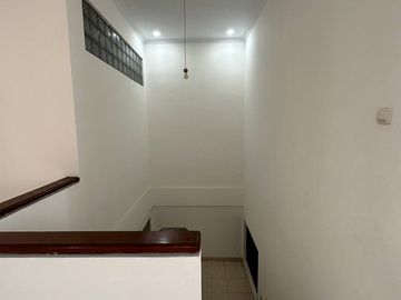 Rumah Dijual SIAP HUNI Jakarta Timur Area Pulo Gadung Dekat Tol Rawamangun UNJ Jaktim [AR116]