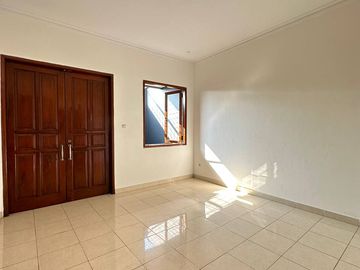 Rumah Dijual SIAP HUNI Jakarta Timur Area Pulo Gadung Dekat Tol Rawamangun UNJ Jaktim [AR116]