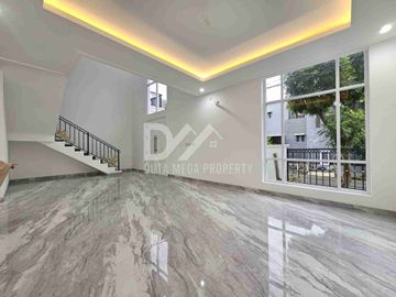 Dijual Rumah Cantik Hook Bangunan Baru di Bintaro Sektor 9