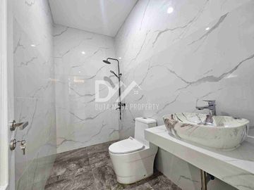Dijual Rumah Cantik Hook Bangunan Baru di Bintaro Sektor 9
