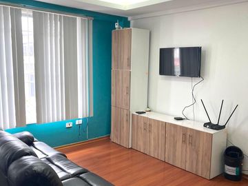 Casa de venta en sector La Carolina a 1 cuadra de la 6 de Diciembre