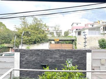 Casa de venta en sector La Carolina a 1 cuadra de la 6 de Diciembre