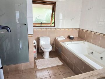 BROKER  BOSQUES 4D-3B-PATIO- PISCINA - QUINCHO