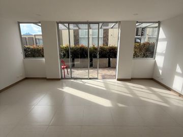 SE VENDE CASA EN LA FLORIDA!!