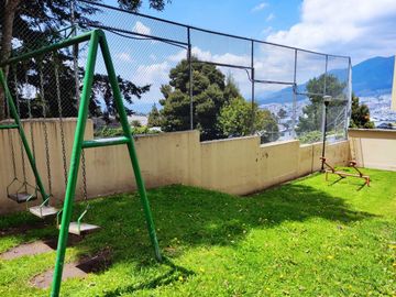 Departamento amplio en venta kennedy Santa Lucia