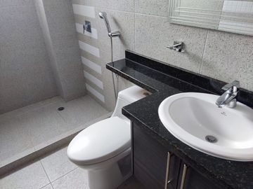 Departamento amplio en venta kennedy Santa Lucia