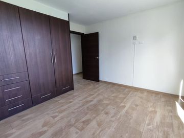 Departamento amplio en venta kennedy Santa Lucia