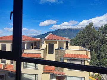 Departamento amplio en venta kennedy Santa Lucia