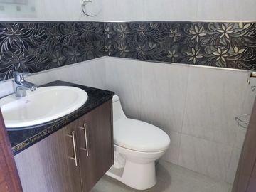 Departamento amplio en venta kennedy Santa Lucia