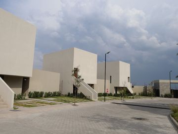 CASA EN VENTA SOLO UNA PLANTA EN ZARÚ CERCA DE LA ANÁHUAC