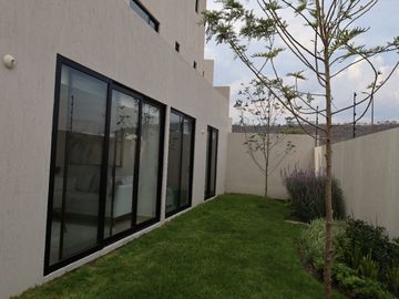 CASA EN VENTA SOLO UNA PLANTA EN ZARÚ CERCA DE LA ANÁHUAC