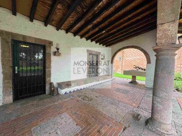 Se vende Hermosa Casa de una planta en Españita con Gran Jardín.