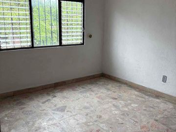 SE RENTA BONITO DEPARTAMENTO PARA OFICINAS, CONSULTORIOS O DEPAACHOS