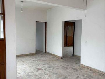 SE RENTA BONITO DEPARTAMENTO PARA OFICINAS, CONSULTORIOS O DEPAACHOS