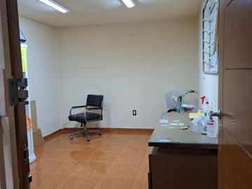 FORMIDABLE CASA EN VENTA CON OFICINAS COL. EVOLUCIÓN, NEZAHUALCOYOTL